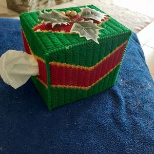 ❤️Christmas holly tissue box cover